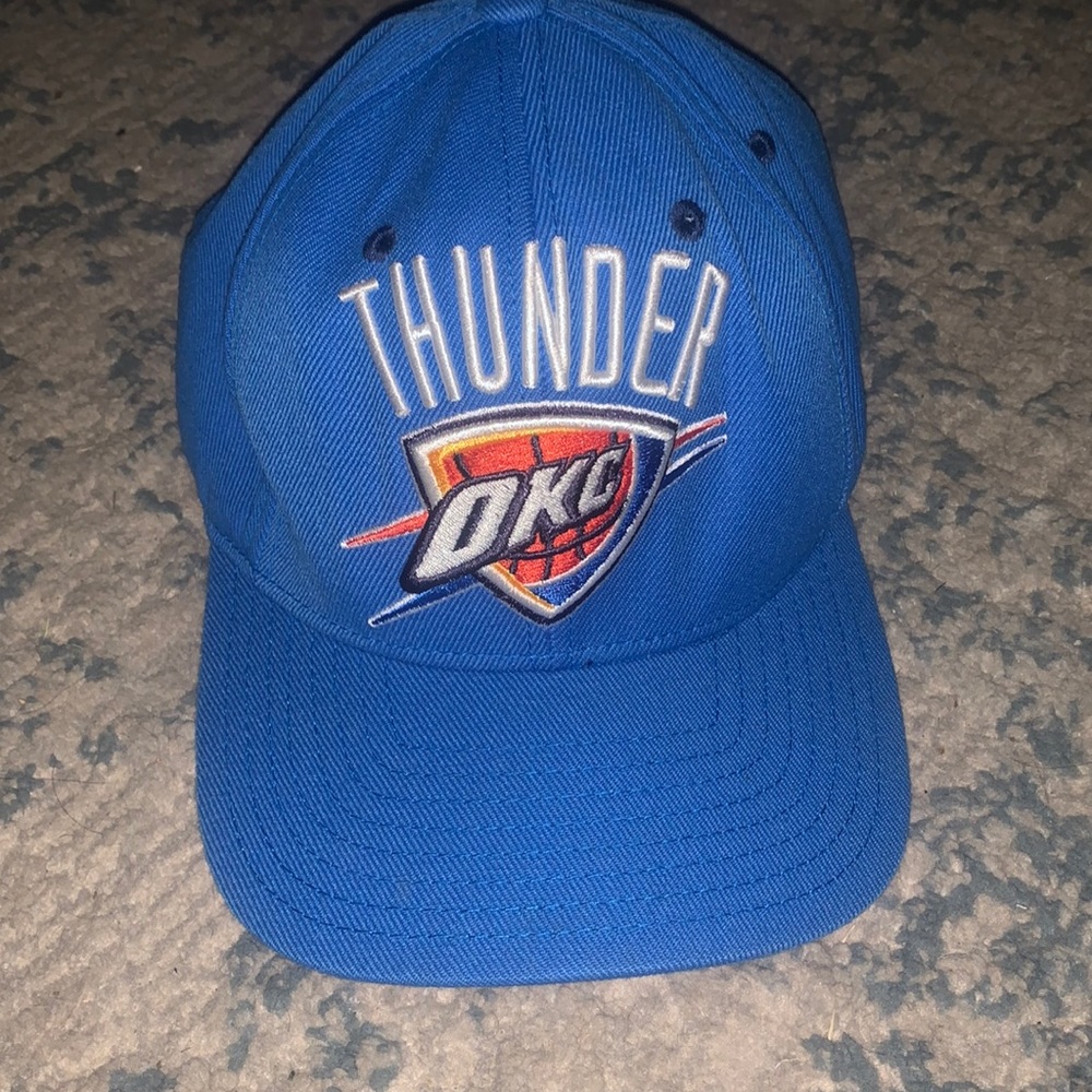 NWOT Oklahoma City Thunder adidas hat